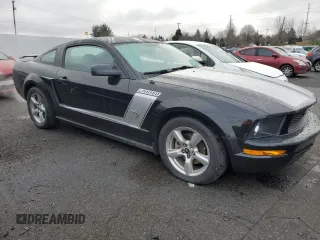 2009 Ford Mustang with VIN 1ZVHT80N195135604, listed as a Copart auction lot 42950405 with 108,450 mi miles and Salvage Title. Bid and sale history available at carsss.com. Image 4.