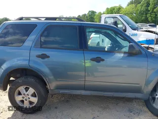 2011 Ford Escape XLT с VIN 1FMCU0DG1BKC70141, выставлен на аукционе IAAI как лот 42109881 с пробегом 206 714 миль миль и . История ставок и продаж доступна на DreamBid. Изображение 13.