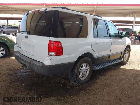 2004 Ford Expedition Special Service with VIN 1FMPU16L14LB22571, listed as a IAAI auction lot 41941673 with 1 mi miles. Bid and sale history available at carsss.com. Image 4.