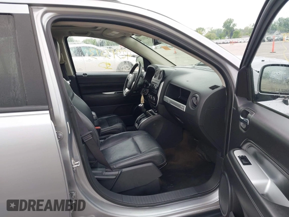 2017 Jeep Compass High Altitude with VIN 1C4NJCEB4HD200107, listed as a IAAI auction lot 42343513 with 96,580 mi miles and . Bid and sale history available at DreamBid. Image 5.