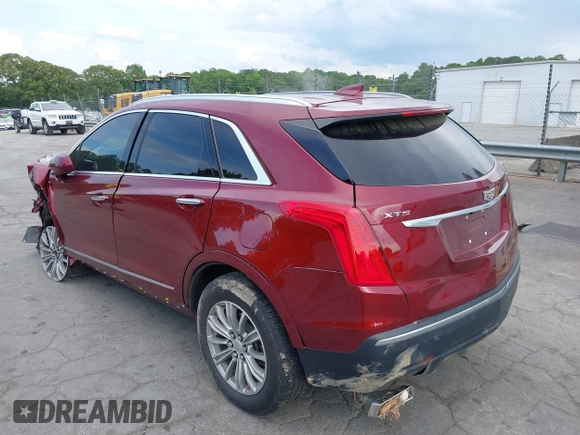 2017 Cadillac XT5 Luxury FWD z VIN 1GYKNBRS1HZ200882, wystawiony jako IAAI lot #42181291 z przebiegiem 95 687 mil mil oraz . Historia ofert i sprzedaży dostępna na DreamBid. Obrazek 3.