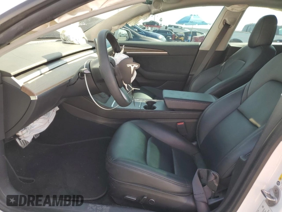 2021 Tesla Model 3 Performance z VIN 5YJ3E1EC1MF075451, wystawiony jako Copart lot #60354235 z przebiegiem 52 662 mil mil oraz Szkoda całkowita • Salvage title. Historia ofert i sprzedaży dostępna na DreamBid. Obrazek 7.