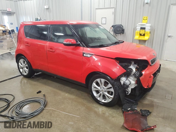 2014 Kia Soul + with VIN KNDJP3A5XE7729570, listed as a Copart auction lot 43793685 with 159,999 mi miles and Clean Title. Bid and sale history available at carsss.com. Image 4.