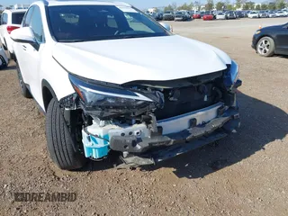 2024 Lexus NX 350h Premium z VIN JTJGKCEZXR5013787, wystawiony jako IAAI lot #42161932 z przebiegiem 19 251 mil mil oraz . Historia ofert i sprzedaży dostępna na DreamBid. Obrazek 6.