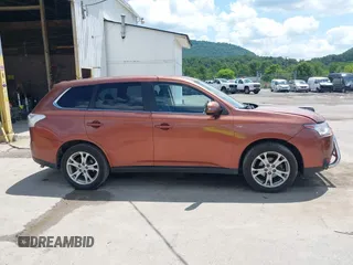 2014 Mitsubishi Outlander GT with VIN JA4JZ4AX6EZ006606, listed as a IAAI auction lot 42640681 with 161,904 mi miles and . Bid and sale history available at DreamBid. Image 14.