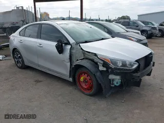 2019 Kia Forte LXS with VIN 3KPF24AD9KE042044, listed as a IAAI auction lot 41561802 with NaN miles. Bid and sale history available at carsss.com. Image 1.