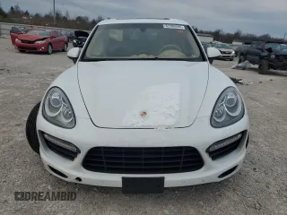 2012 Porsche Cayenne Turbo z VIN WP1AC2A23CLA83951, wystawiony jako Copart lot #82380594 z przebiegiem Nie podano mil oraz Szkoda całkowita • Salvage title. Historia ofert i sprzedaży dostępna na DreamBid. Obrazek 5.