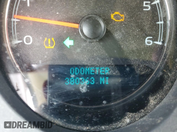 2008 Chevrolet Suburban LTZ with VIN 1GNFC16J18R119052, listed as a Copart auction lot 58657595 with 380,363 mi miles and Clean title. Bid and sale history available at DreamBid. Image 9.