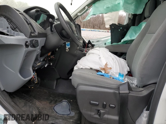 2019 Ford Transit with VIN 1FDYR2CM8KKB86523, listed as a Copart auction lot 80925903 with Not Provided miles and Salvage Title. Bid and sale history available at DreamBid. Image 7.