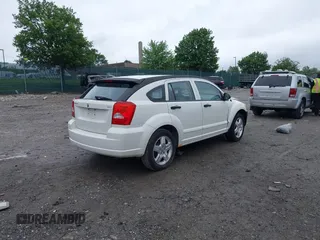 2007 Dodge Caliber SXT z VIN 1B3HB48B57D202346, wystawiony jako IAAI lot #42331290 z przebiegiem 182 814 mil mil oraz . Historia ofert i sprzedaży dostępna na DreamBid. Obrazek 4.