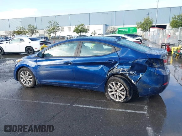 2015 Hyundai Elantra SE z VIN 5NPDH4AEXFH634973, wystawiony jako IAAI lot #41901961 z przebiegiem Nie podano mil oraz . Historia ofert i sprzedaży dostępna na DreamBid. Obrazek 15.