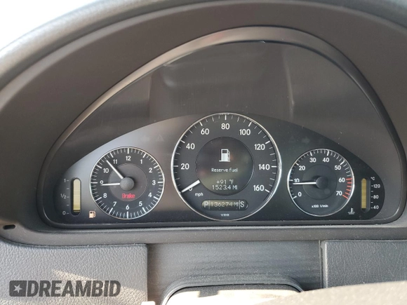 2005 Mercedes-Benz CLK 320 z VIN WDBTJ65J95F147662, wystawiony jako Copart lot #65940304 z przebiegiem 1 523 mil mil oraz Szkoda całkowita • Salvage title. Historia ofert i sprzedaży dostępna na DreamBid. Obrazek 9.