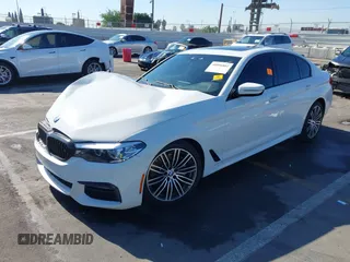 2019 BMW 5 Series 530i с VIN WBAJA5C52KWA57922, выставлен на аукционе IAAI как лот 40896802 с пробегом 60 562 миль миль и . История ставок и продаж доступна на DreamBid. Изображение 21.