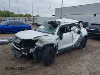 2022 Volkswagen Taos SE z VIN 3VVRX7B2XNM040425, wystawiony jako IAAI lot #41859254 z przebiegiem 64 839 mil mil oraz . Historia ofert i sprzedaży dostępna na DreamBid. Obrazek 2.