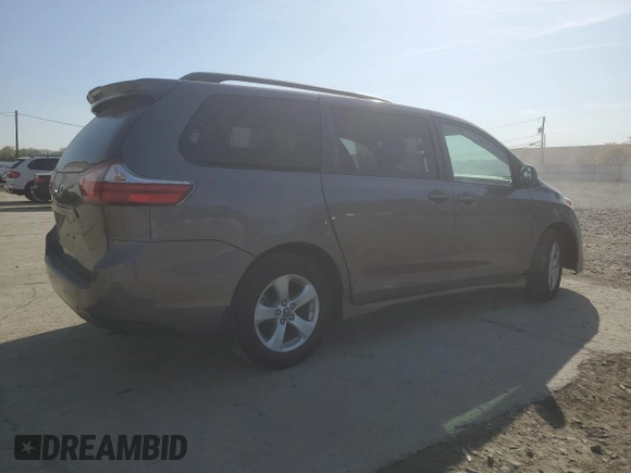 2019 Toyota Sienna LE Auto Access Seat with VIN 5TDKZ3DC3KS993465, listed as a Copart auction lot 54182655 with 702 mi miles and Clean title. Bid and sale history available at DreamBid. Image 3.