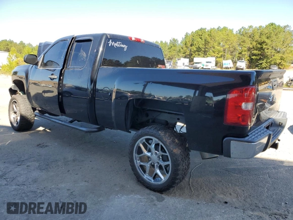 2010 Chevrolet Silverado 1500 LS with VIN 1GCSCREA2AZ140862, listed as a Copart auction lot 75449484 with Not Provided miles and Salvage Title. Bid and sale history available at DreamBid. Image 2.