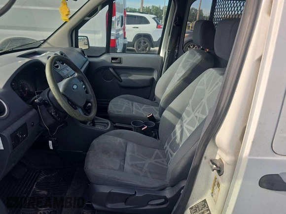 2013 Ford Transit Connect XLT z VIN NM0LS7DN2DT168472, wystawiony jako IAAI lot #42786889 z przebiegiem 146 170 mil mil oraz . Historia ofert i sprzedaży dostępna na DreamBid. Obrazek 32.