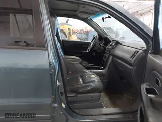 2005 Honda Pilot EX-L with VIN 2HKYF18545H504245, listed as a IAAI auction lot 41715449 with 236,985 mi miles. Bid and sale history available at carsss.com. Image 5.