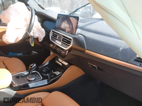 2022 BMW X4 M40i with VIN 5UX43DT0XN9L33898, listed as a IAAI auction lot 41642374 with 8 mi miles and . Bid and sale history available at DreamBid. Image 5.