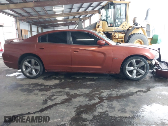 2013 Dodge Charger RT with VIN 2C3CDXCT5DH605945, listed as a IAAI auction lot 41958140 with 84,049 mi miles. Bid and sale history available at carsss.com. Image 13.
