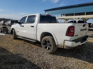 2025 Ram 1500 Big Horn z VIN 1C6RREFG4SN586522, wystawiony jako Copart lot #47024205 z przebiegiem 10 108 mil mil oraz Szkoda całkowita • Salvage title. Historia ofert i sprzedaży dostępna na DreamBid. Obrazek 2.