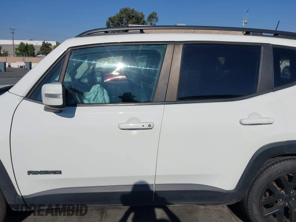 2018 Jeep Renegade Altitude with VIN ZACCJABB7JPG66606, listed as a IAAI auction lot 40484326 with 32,009 mi miles and . Bid and sale history available at DreamBid. Image 14.