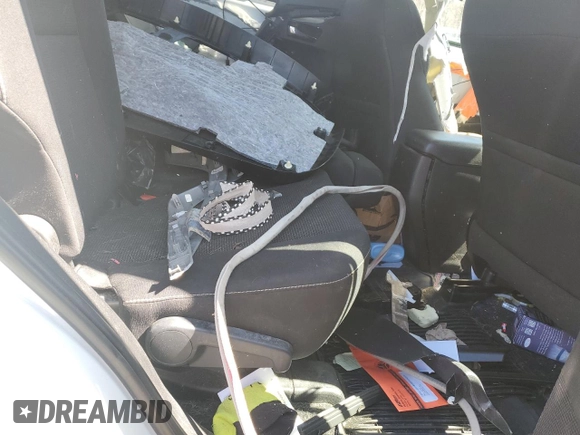 2018 Toyota RAV4 XLE with VIN 2T3RFREV8JW750032, listed as a Copart auction lot 53676475 with Not Provided miles and Salvage Title. Bid and sale history available at DreamBid. Image 11.