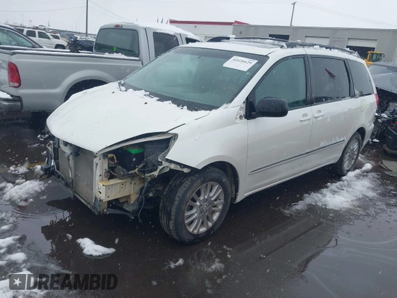 2010 Toyota Sienna XLE z VIN 5TDYK4CC3AS325072, wystawiony jako IAAI lot #41626629 z przebiegiem 145 368 mil mil oraz . Historia ofert i sprzedaży dostępna na DreamBid. Obrazek 19.