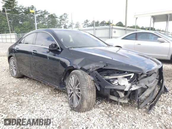 2021 Mercedes-Benz CLA 250 with VIN W1K5J4HBXMN162006, listed as a Copart auction lot 61375055 with 21,485 mi miles and Clean title. Bid and sale history available at DreamBid. Image 4.
