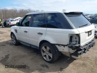 2011 Land Rover Range Rover Sport SC z VIN SALSH2E4XBA715091, wystawiony jako IAAI lot #41689486 z przebiegiem 157 470 mil mil oraz . Historia ofert i sprzedaży dostępna na DreamBid. Obrazek 3.