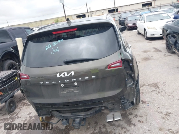 2022 Kia Telluride S with VIN 5XYP64HC3NG256251, listed as a IAAI auction lot 42077499 with 61,402 mi miles and . Bid and sale history available at DreamBid. Image 17.