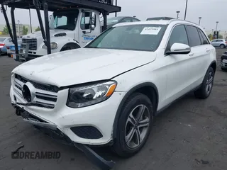 2019 Mercedes-Benz GLC 300 z VIN WDC0G4JB8KV182470, wystawiony jako IAAI lot #42429983 z przebiegiem 84 285 mil mil oraz . Historia ofert i sprzedaży dostępna na DreamBid. Obrazek 21.