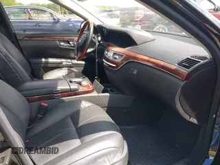 2008 Mercedes-Benz S 5.5L V8 with VIN WDDNG86X58A185159, listed as a IAAI auction lot 42221426 with 186,516 mi miles. Bid and sale history available at carsss.com. Image 5.