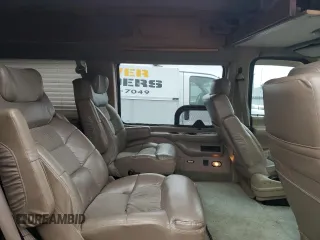 2001 Ford Econoline Cargo Recreational with VIN 1FDPE24L51HB59174, listed as a Copart auction lot 84857404 with 129,690 mi miles and Salvage Title. Bid and sale history available at DreamBid. Image 11.