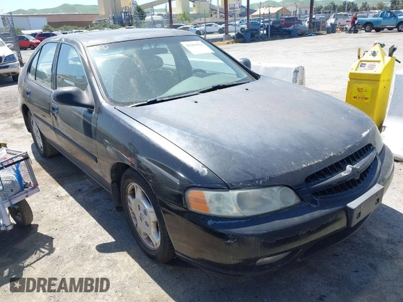 2001 Nissan Altima GXE with VIN 1N4DL01A21C216440, listed as a IAAI auction lot 41999928 with 169,289 mi miles. Bid and sale history available at carsss.com. Image 1.