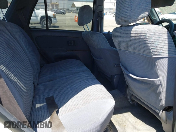 1997 Toyota 4Runner SR5 с VIN JT3GN86R0V0025626, выставлен на аукционе IAAI как лот 42303710 с пробегом 174 320 миль миль и . История ставок и продаж доступна на DreamBid. Изображение 8.