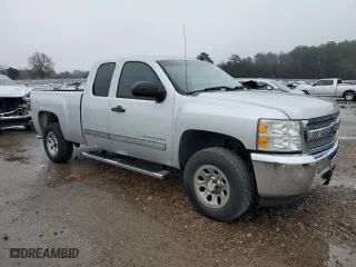 2013 Chevrolet Silverado 1500 LS with VIN 1GCRCREAXDZ133595, listed as a Copart auction lot 42641915 with 98,902 mi miles and Salvage Title. Bid and sale history available at carsss.com. Image 4.