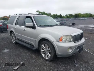 2003 Lincoln Navigator Luxury z VIN 5LMFU28R23LJ24893, wystawiony jako IAAI lot #42497146 z przebiegiem 259 055 mil mil oraz . Historia ofert i sprzedaży dostępna na DreamBid. Obrazek 1.