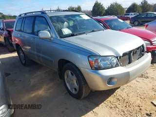 2007 Toyota Highlander w/3rd Row z VIN JTEDP21A770135739, wystawiony jako IAAI lot #41143627 z przebiegiem 227 706 mil mil oraz . Historia ofert i sprzedaży dostępna na DreamBid. Obrazek 1.