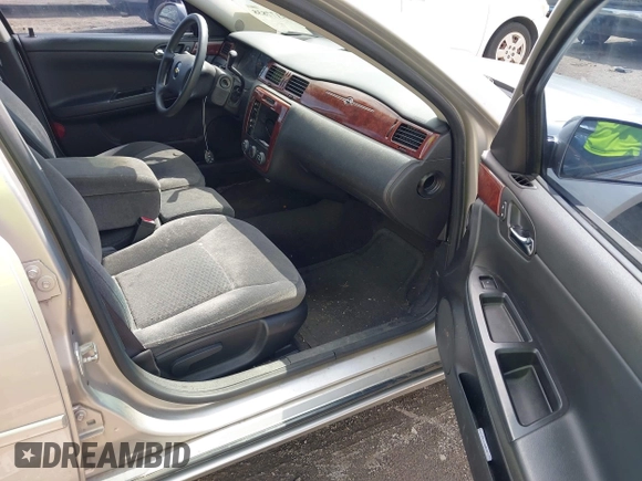 2006 Chevrolet Impala LS with VIN 2G1WB58K669264340, listed as a IAAI auction lot 42177838 with 124,760 mi miles and . Bid and sale history available at DreamBid. Image 5.