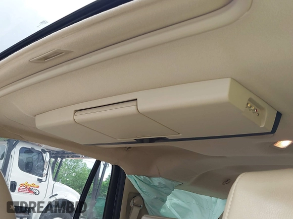 2010 Ford Expedition Eddie Bauer with VIN 1FMJU1H53AEA07426, listed as a IAAI auction lot 42072928 with 216,112 mi miles and . Bid and sale history available at DreamBid. Image 17.