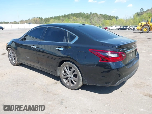 2018 Nissan Altima SV with VIN 1N4AL3AP7JC202705, listed as a IAAI auction lot 41883715 with 50,382 mi miles and . Bid and sale history available at carsss.com. Image 3.