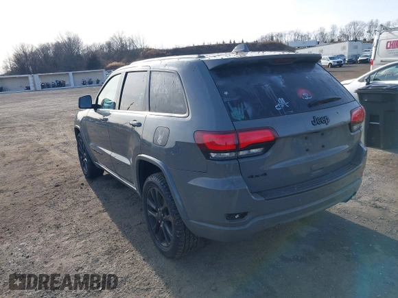 2020 Jeep Grand Cherokee Altitude with VIN 1C4RJFAG7LC305484, listed as a IAAI auction lot 41486841 with 65,646 mi miles. Bid and sale history available at carsss.com. Image 3.