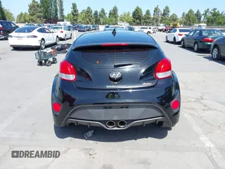2016 Hyundai Veloster Turbo с VIN KMHTC6AE2GU288538, выставлен на аукционе IAAI как лот 42282122 с пробегом 83 231 миль миль и . История ставок и продаж доступна на DreamBid. Изображение 17.