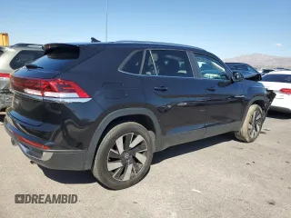 2024 Volkswagen Atlas SE with VIN 1V2WE2CA2RC220214, listed as a Copart auction lot 56092105 with 35,083 mi miles and Salvage title. Bid and sale history available at DreamBid. Image 3.