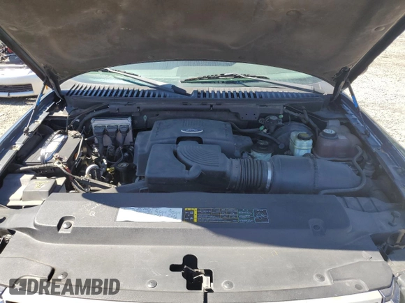 2004 Ford Expedition Special Service with VIN 1FMPU15L14LB12706, listed as a Copart auction lot 49137855 with 118,306 mi miles and Salvage Title. Bid and sale history available at carsss.com. Image 12.
