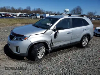 2014 Kia Sorento LX z VIN 5XYKTCA6XEG548464, wystawiony jako Copart lot #51843475 z przebiegiem 162 002 mil mil oraz Szkoda całkowita • Salvage title. Historia ofert i sprzedaży dostępna na DreamBid. Obrazek 1.