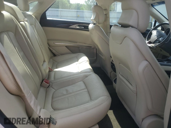 2015 Lincoln MKZ with VIN 3LN6L2GK7FR607330, listed as a Copart auction lot 52520855 with 33,743 mi miles and Salvage title. Bid and sale history available at DreamBid. Image 10.