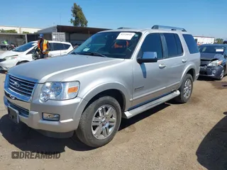 2007 Ford Explorer Limited с VIN 1FMEU65E27UB79299, выставлен на аукционе IAAI как лот 42528844 с пробегом 145 723 миль миль и . История ставок и продаж доступна на DreamBid. Изображение 2.