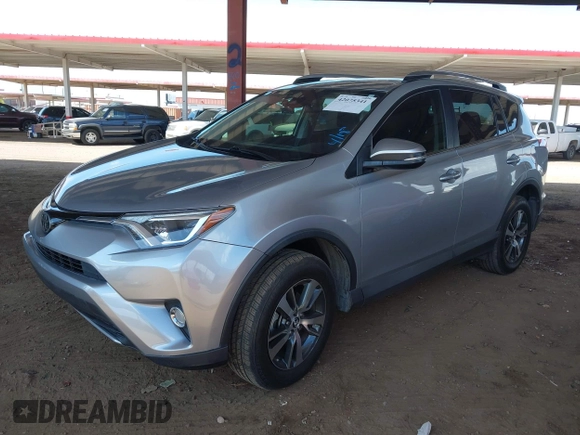 2018 Toyota RAV4 XLE with VIN 2T3WFREV5JW426314, listed as a IAAI auction lot 42075341 with 69,862 mi miles. Bid and sale history available at carsss.com. Image 17.